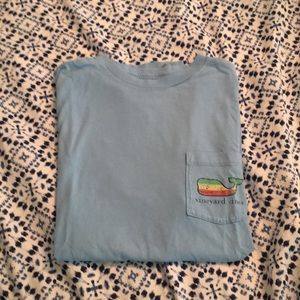 Vineyard vines tee unisex